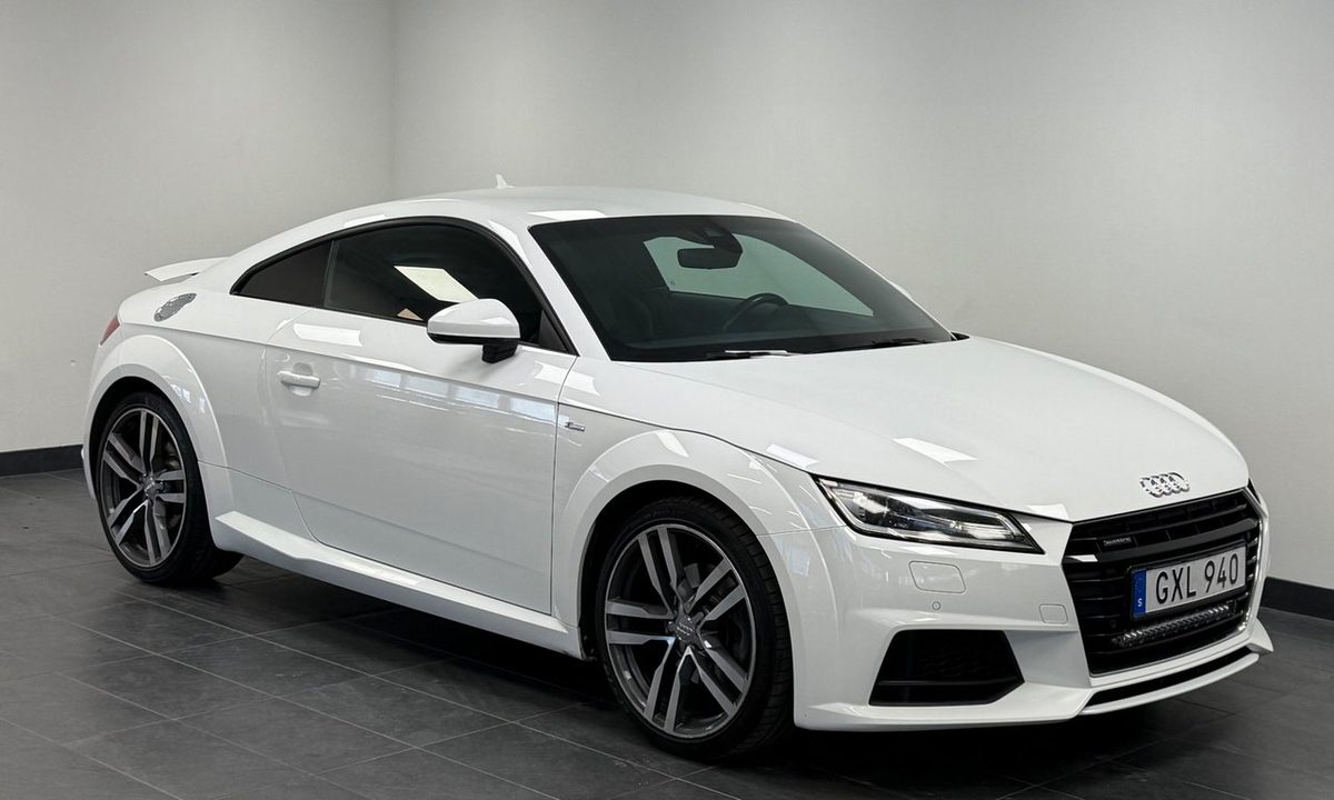 2016 Audi TT 2.0 TFSI S Tronic S-line · Cockpit · Rutquilting · Kamera