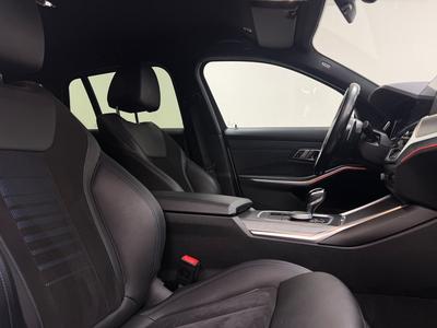 2022 BMW 330e Touring M Sport *Navi*Drag*Cockpit* – bild 15