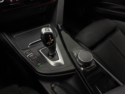 2018 BMW 330i xDrive Touring *Nav professional*Hifi*Se Spec 252hk – bild 20