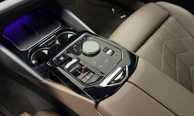 2024 BMW 520d xDrive Sedan M Sport*Pano*HuD*Läder*Se Spec* Euro 6 – bild 24