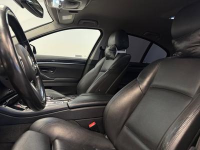 2014 BMW 520d LCI Sedan Steptronic · Läder · M-ratt · Dragkrok – bild 14