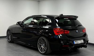 2017 BMW M140i 5-dörrars *Manuell *RWD Navi 340hk Maxton 19" – bild 2