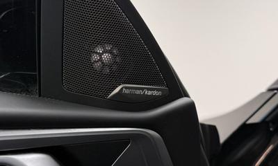 2023 BMW M4 Competition M-xDrive *Skalstolar*50-Jahre*H/K*Carbon*Sp – bild 19