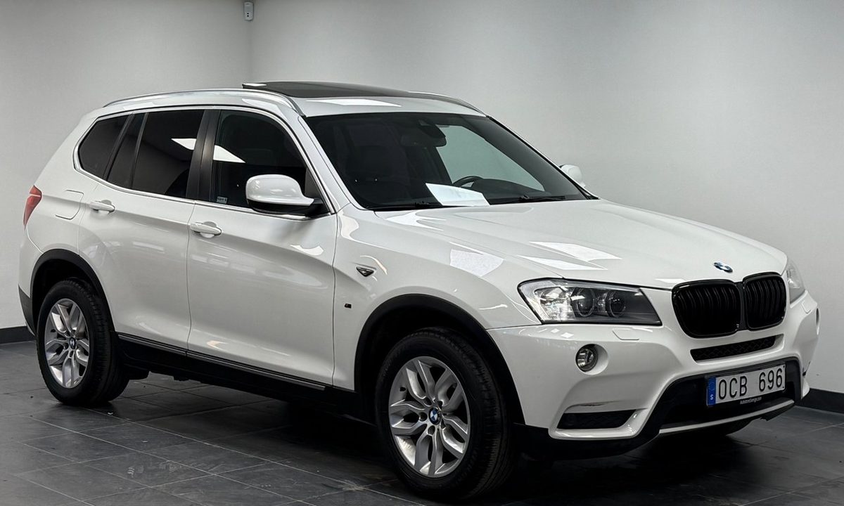 2013 BMW X3 xDrive30d *Pano*HuD*Navi*B-kam*Läder*Drag* Euro 5