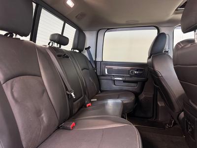2014 Dodge Ram 1500 Crew Cab 3.0 V6 EcoDiesel 4x4 Laramie · Moms – bild 14
