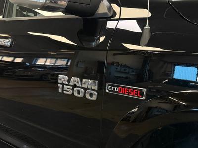 2014 Dodge Ram 1500 Crew Cab 3.0 V6 EcoDiesel 4x4 Laramie · Moms – bild 5