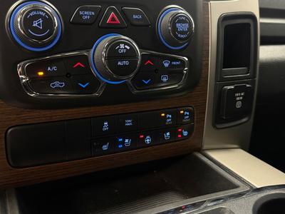 2014 Dodge Ram 1500 Crew Cab 3.0 V6 EcoDiesel 4x4 Laramie · Moms – bild 22