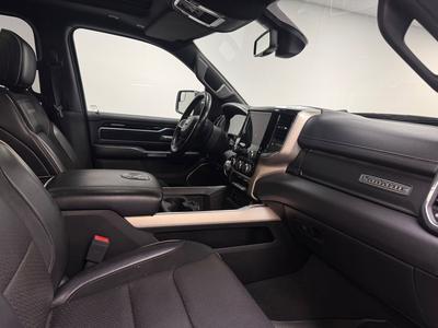2019 Dodge Ram 1500 Crew Cab 5.7 V8 HEMI Laramie Night · Moms · Pano · H/K · 22" – bild 12