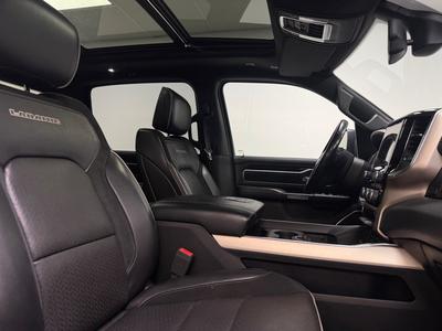 2019 Dodge Ram 1500 Crew Cab 5.7 V8 HEMI Laramie Night · Moms · Pano · H/K · 22" – bild 14