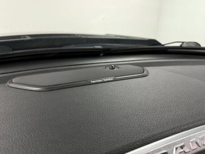 2019 Dodge Ram 1500 Crew Cab 5.7 V8 HEMI Laramie Night · Moms · Pano · H/K · 22" – bild 15