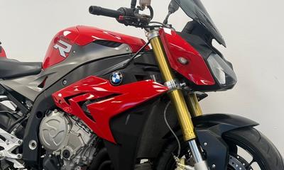 2015 BMW Motorrad S 1000 R – bild 3