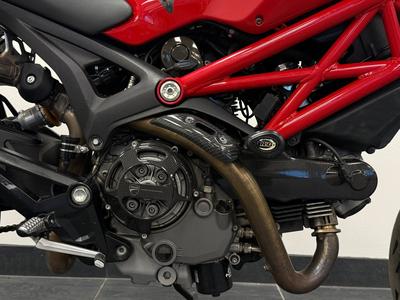 2010 Ducati Monster 1100S – bild 9