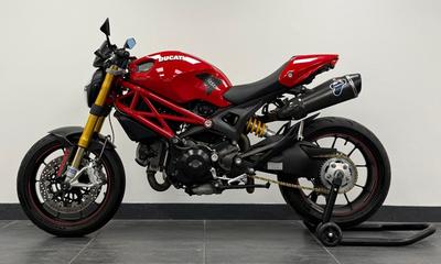 2010 Ducati Monster 1100S – bild 2