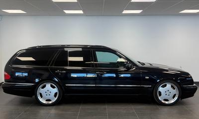 1999 Mercedes-Benz E 55 AMG T Avantgarde Taklucka M-värm Supersprint Euro 3 – bild 3