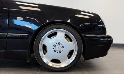 1999 Mercedes-Benz E 55 AMG T Avantgarde Taklucka M-värm Supersprint Euro 3 – bild 4