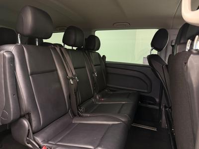2021 Mercedes-Benz Vito 116 Tourer 116 CDI 4x4 9G-Tronic · Moms · 9-sits · Drag – bild 9