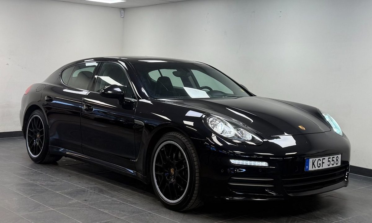 2015 Porsche Panamera 4 PDK Sv-såld*Chrono*Taklucka*Se Spec