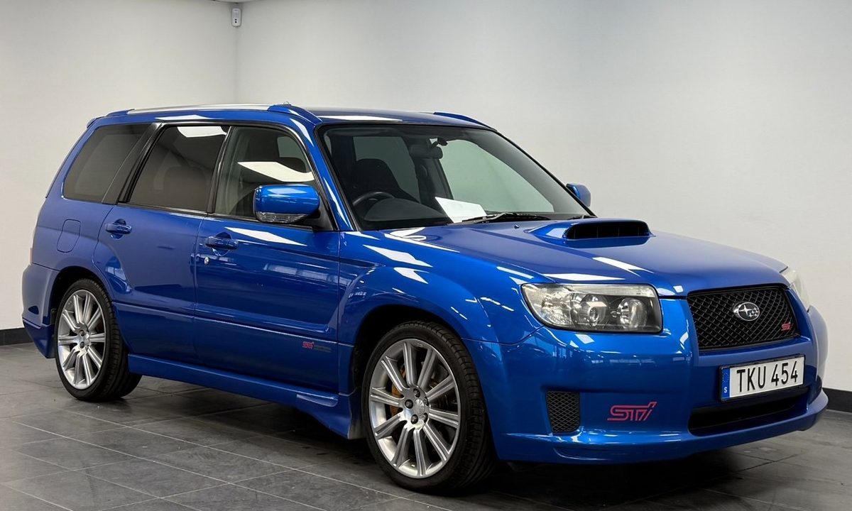 2005 Subaru Forester STi 2.5 4WD 265HK *13000 mil*1av4 i Sverige* Brembo*HKS