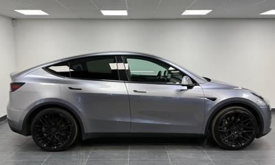 2023 Tesla Model Y Long Range AWD Quicksilver 1-ägare Autopilot 3 514hk – bild 3