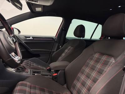 2015 Volkswagen Golf 5-door GTI Performance 2.0 TSI · Dynaudio · Pluspaket – bild 15