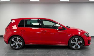 2015 Volkswagen Golf 5-door GTI Performance 2.0 TSI · Dynaudio · Pluspaket – bild 3