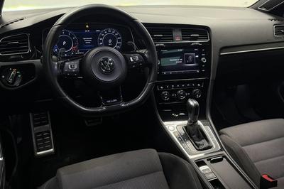 2017 Volkswagen Golf R 2.0 TSI Panorama Dynaudio Cockpit – bild 9