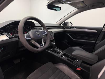 2020 Volkswagen Passat Sportscombi 2.0 TDI 4M *R-line*Matrix*D-värm*Spec – bild 8