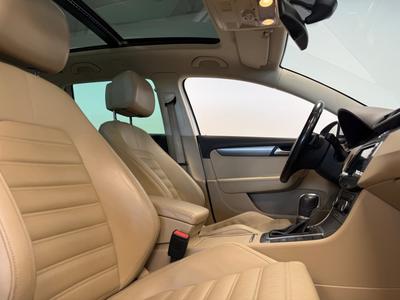 2012 Volkswagen Passat Variant 2.0 TDI 4Motion · Premium · Pano · Kamera · GT Euro 5 – bild 12