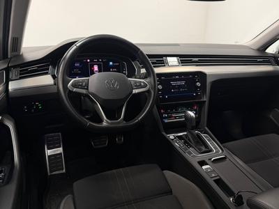 2024 Volkswagen Passat Alltrack 2.0 TDI DPF 4Motion Alltrack · moms · Cockpit · D-värm · S – bild 9