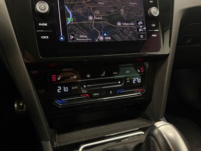 2024 Volkswagen Passat Alltrack 2.0 TDI DPF 4Motion Alltrack · moms · Cockpit · D-värm · S – bild 16