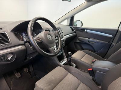 2012 Volkswagen Sharan 7-sits 2.0 TDI DPF 4M Masters*Pano*eldörrar*D-värm*Drag – bild 9