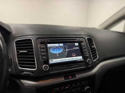 2012 Volkswagen Sharan 7-sits 2.0 TDI Masters · Pano · D-värm · Eldörrar · Nav – bild 15