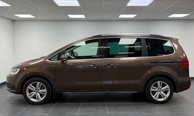2012 Volkswagen Sharan 7-sits 2.0 TDI Masters · Pano · D-värm · Eldörrar · Nav – bild 4