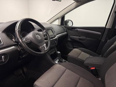 2012 Volkswagen Sharan 7-sits 2.0 TDI Masters · Pano · D-värm · Eldörrar · Nav – bild 6