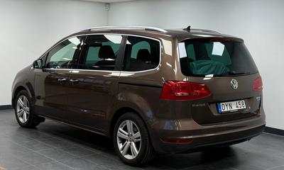 2012 Volkswagen Sharan 7-sits 2.0 TDI Masters · Pano · D-värm · Eldörrar · Nav – bild 2