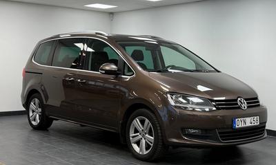 2012 Volkswagen Sharan 7-sits 2.0 TDI Masters *Pano*D-värm*Eldörrar*Nav* – Diesel
