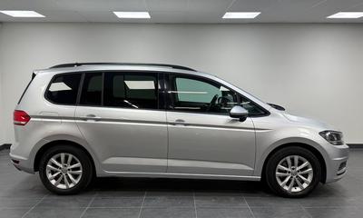 2016 Volkswagen Touran 7-seater 1.4 TSI BMT Base · värmare · Kamera – bild 3