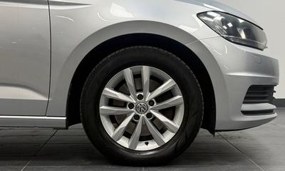 2016 Volkswagen Touran 7-seater 1.4 TSI BMT Base · värmare · Kamera – bild 4