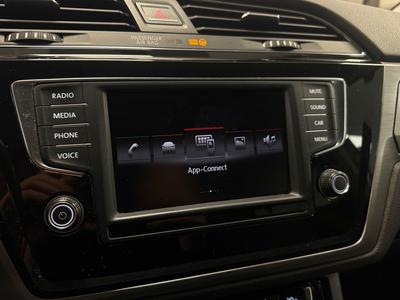 2016 Volkswagen Touran 7-seater 1.4 TSI BMT Base · värmare · Kamera – bild 16