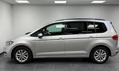 2016 Volkswagen Touran 7-seater 1.4 TSI BMT Base · värmare · Kamera – bild 5