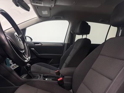 2016 Volkswagen Touran 7-seater 1.4 TSI BMT Base · värmare · Kamera – bild 12