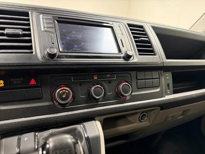 2017 Volkswagen Transporter 2.0 TDI *MOMS*LED-lyktor*Stylad*Discover pro*B-kamera* – bild 16