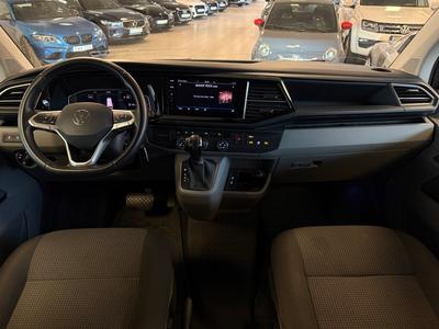 2021 Volkswagen Transporter Kombi 4M L2 · Cockpit · Diff · Eldörr · värmare · SN-inredning – bild 12