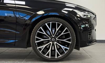 2022 Volvo XC60 Recharge T8 AWD R-Design Pro Edition III*Pano*B&W*Luft – bild 4